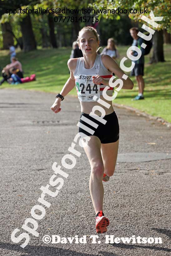 Senior women, Northern Road Relays, Blackpool. Photo: David T. Hewitson/Sports for All Pics